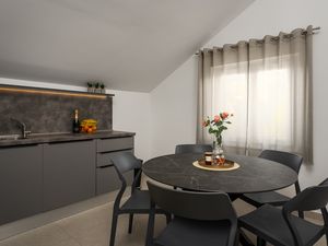 23931291-Ferienwohnung-6-Duće-300x225-1