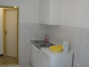 23933100-Ferienwohnung-4-Duće-300x225-2