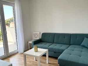 19286269-Ferienwohnung-0-Duće-300x225-3