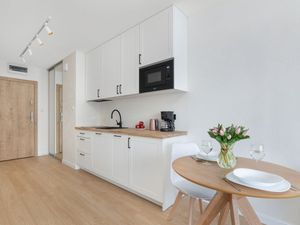 24025292-Ferienwohnung-3-Dziwnow-300x225-5