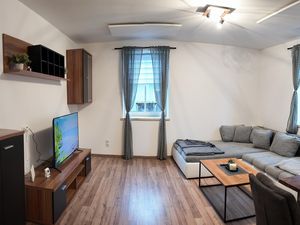 24050009-Ferienwohnung-4-Ebensee-300x225-0