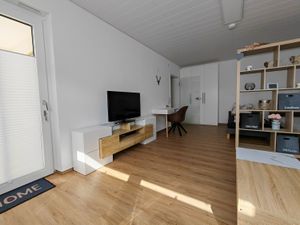 23911614-Ferienwohnung-3-Ebern-300x225-5