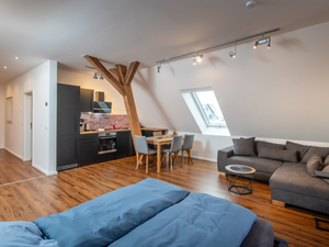 23876993-Ferienwohnung-4-Eckental-300x225-3