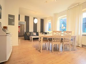 23377292-Ferienwohnung-4-Eckernförde-300x225-3