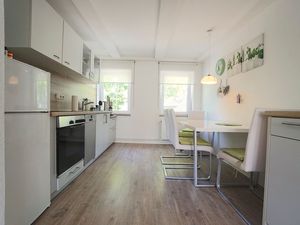 23377589-Ferienwohnung-2-Eckernförde-300x225-4