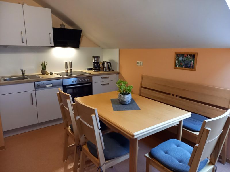 3794303-Ferienwohnung-4-Eckfeld-800x600-1