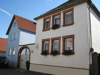 Ferienwohnung für 4 Personen (60 m²) in Edesheim 1/10