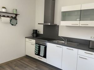 23972986-Ferienwohnung-3-Ediger-Eller-300x225-1