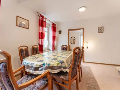 DiningRoom