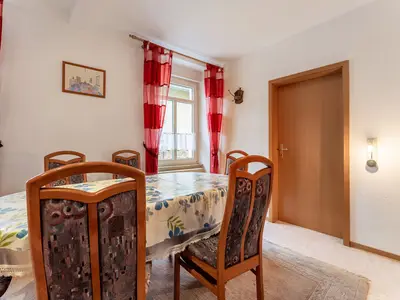 DiningRoom