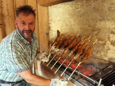 Steckerlfisch am Hof