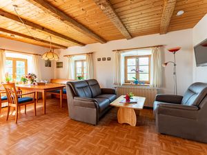 23893267-Ferienwohnung-5-Eggstätt-300x225-5