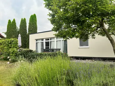 Der Bungalow in dem sich Lilly's Home befidet