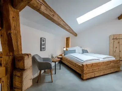 Das Schlafzimmer mit Badewanne