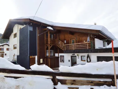 Außenseite Ferienhaus [Winter]