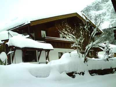 Außenseite Ferienhaus [Winter]