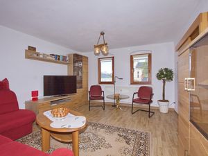 24021457-Ferienwohnung-4-Eibenstock-300x225-4