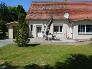 22466851-Ferienwohnung-4-Eichhorst-300x225-0