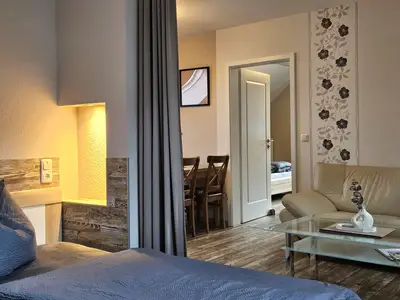 Wohn-Schlafraum Apartment 6