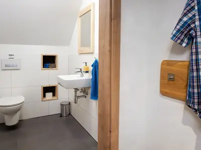 INSIDE, BATHROOM