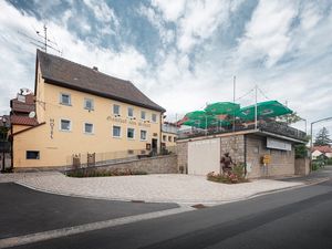 22140217-Ferienwohnung-4-Eisenheim-300x225-0