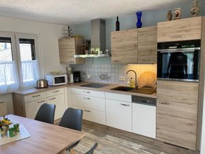 23890580-Ferienwohnung-4-Eisfeld-300x225-1