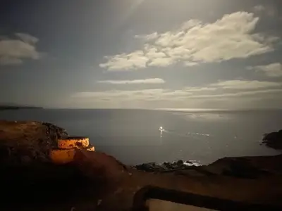 Direkte Umgebung des Objekts. Vollmond