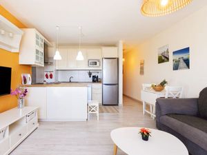 23299942-Ferienwohnung-4-El Médano-300x225-1