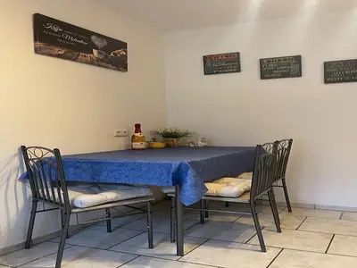 DiningRoom