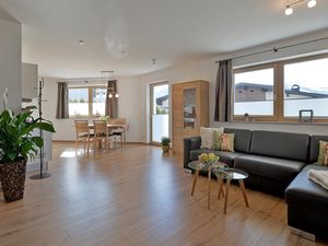 19240013-Ferienwohnung-4-Ellmau-300x225-5