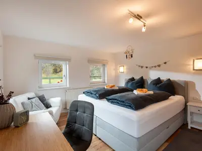 Gaberhelhof_Steinerner_Tisch_28_Ellmau_Appartement