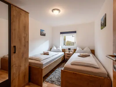 Gaberhelhof_Steinerner_Tisch_28_Ellmau_Appartement