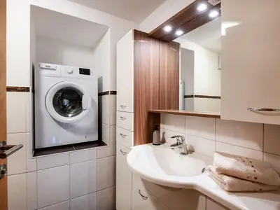 Gaberhelhof_Steinerner_Tisch_28_Ellmau_Appartement