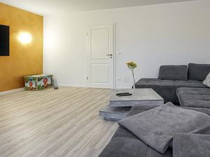 23761287-Ferienwohnung-6-Elmenhorst-Lichtenhagen-300x225-3