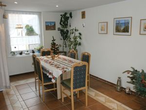 23733330-Ferienwohnung-2-Elmenhorst-Lichtenhagen-300x225-3