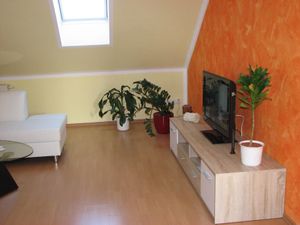 22421465-Ferienwohnung-4-Elstra-300x225-1