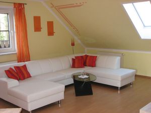 22421465-Ferienwohnung-4-Elstra-300x225-2