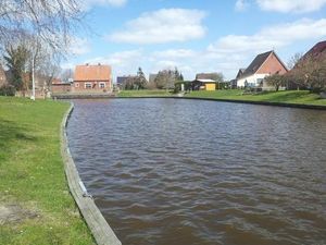 18019406-Ferienwohnung-3-Emden-300x225-0