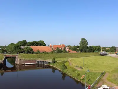 Blick von der Aussichtsplattform ins Dorf