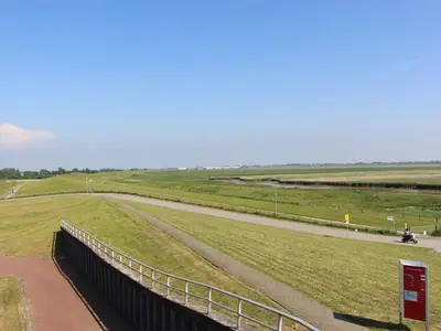 Blick zum Emssperrwerk
