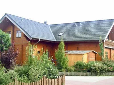 Ferienwohnung für 3 Personen (49 m²) in Emden 1/10