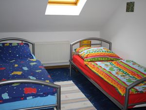 23293439-Ferienwohnung-6-Emmerzhausen-300x225-5