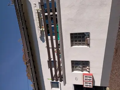 Aussenansicht mit Balkon