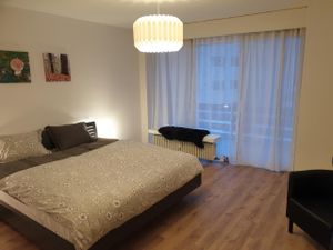 Schlafzimmer 1