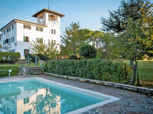 Ferienwohnung für 8 Personen (430 m²) in Empoli