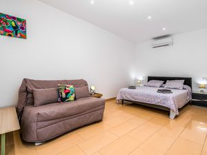 23368010-Ferienwohnung-5-Empuriabrava-300x225-3