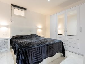 23555677-Ferienwohnung-5-Empuriabrava-300x225-3