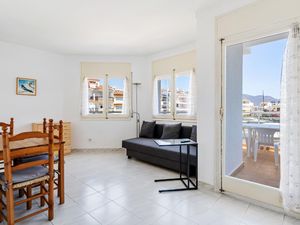 23695966-Ferienwohnung-4-Empuriabrava-300x225-1