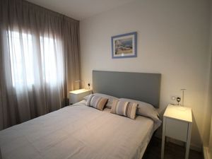 22472167-Ferienwohnung-4-Empuriabrava-300x225-5