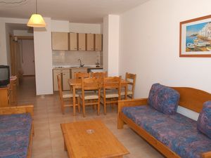 19343013-Ferienwohnung-4-Empuriabrava-300x225-1